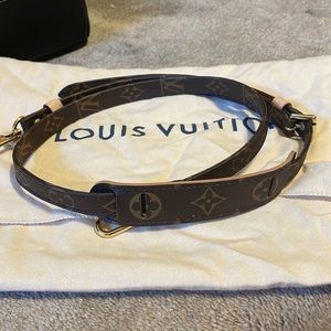 Louis Vuitton adjustable handbag strap